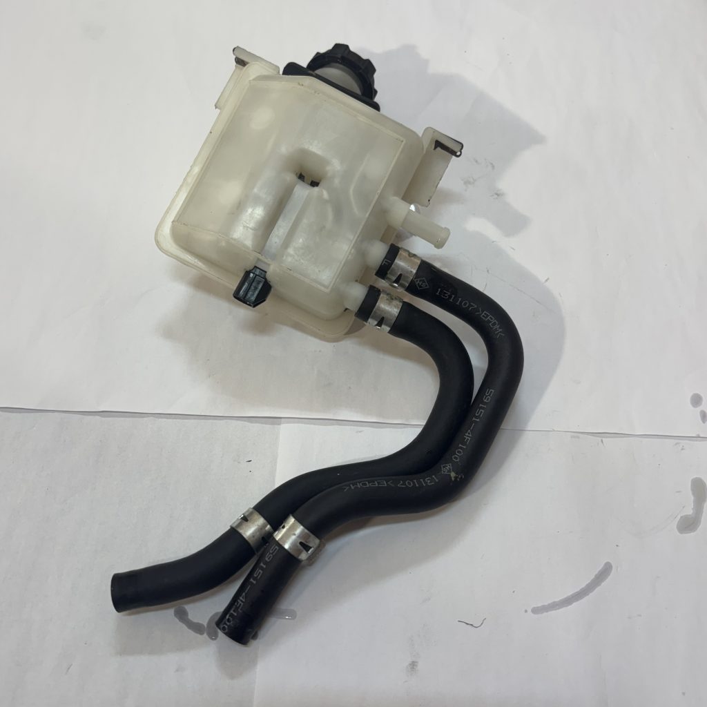 BRAKE FLUID RESERVOIR-202602261618 - Image 4