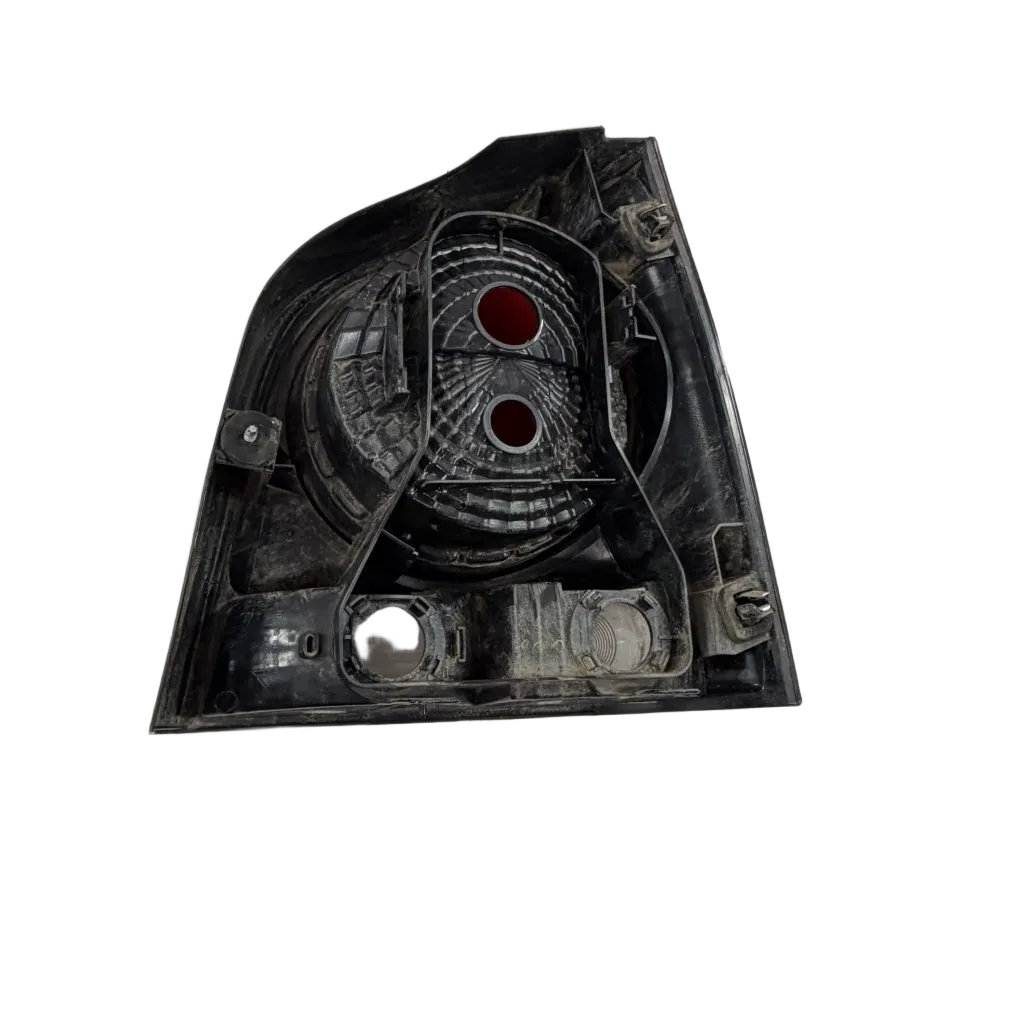 Volkswagen Polo Ii (9n) 1.6 06-09 Bts 16v 77kw Taillight Left/Passenger - Image 2