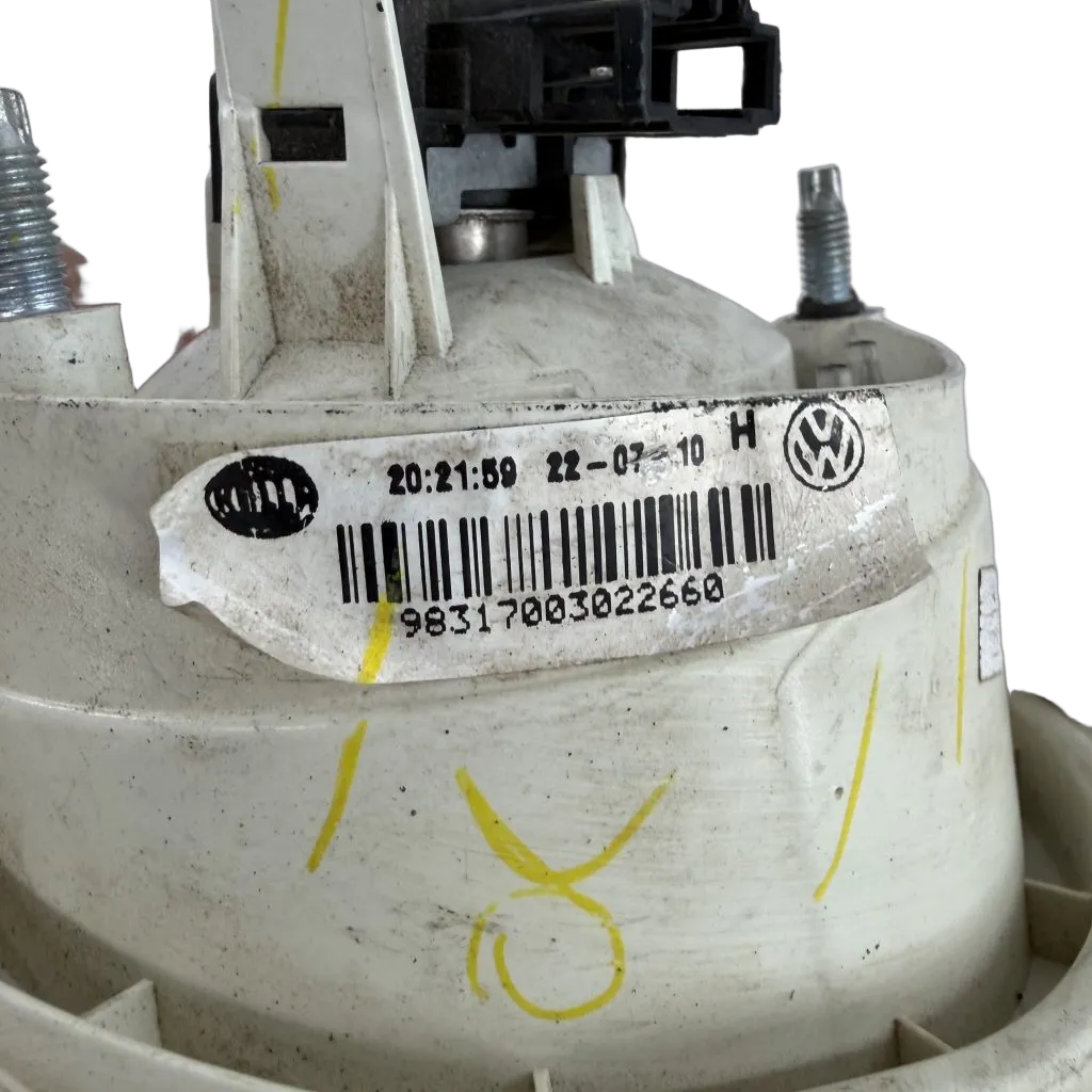 Volkswagen Jetta V 2.0 05-11 Bbx Bhy 8v 85kw Taillight Inner Left/Passenger - Image 3