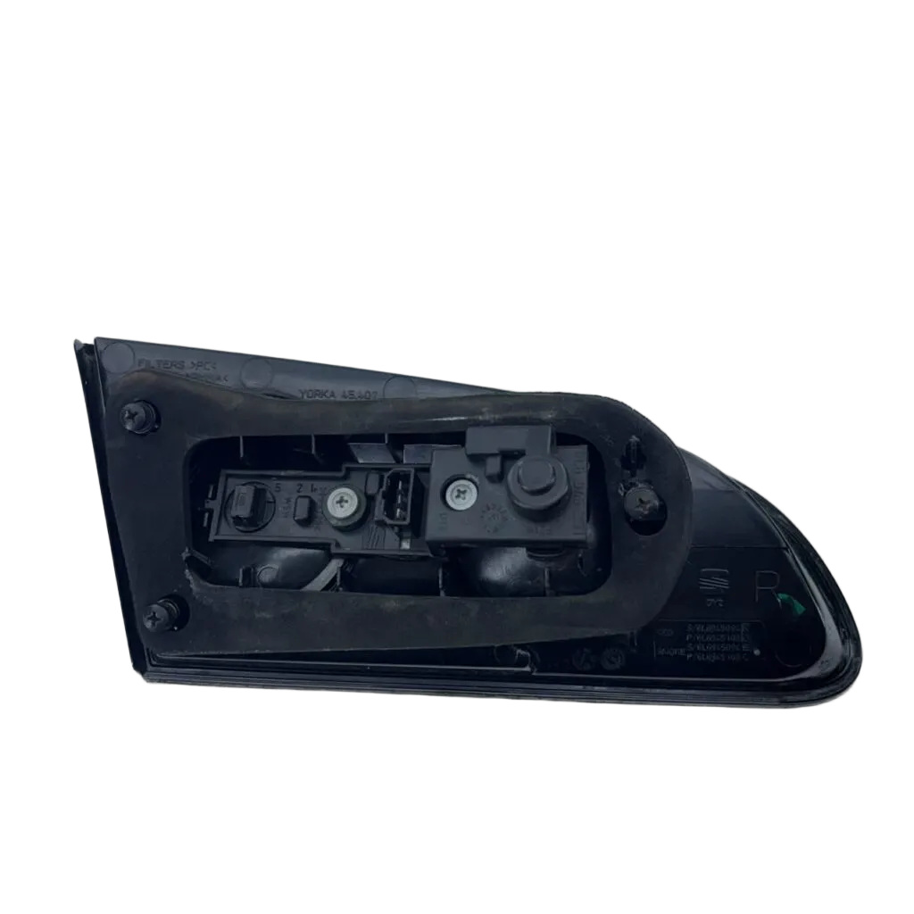 Seat Ibiza 1.4 07-08 Bxw 16v 63kw Taillight Inner Right/Driver - Image 4