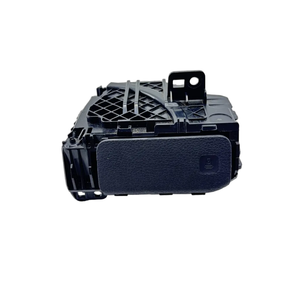 Ford Ranger T6.2 Next Gen 2.0 Xlt (single Turbo) D/C 4x2 A/T (2023-2026) Cup Holder Right/Driver - Image 3