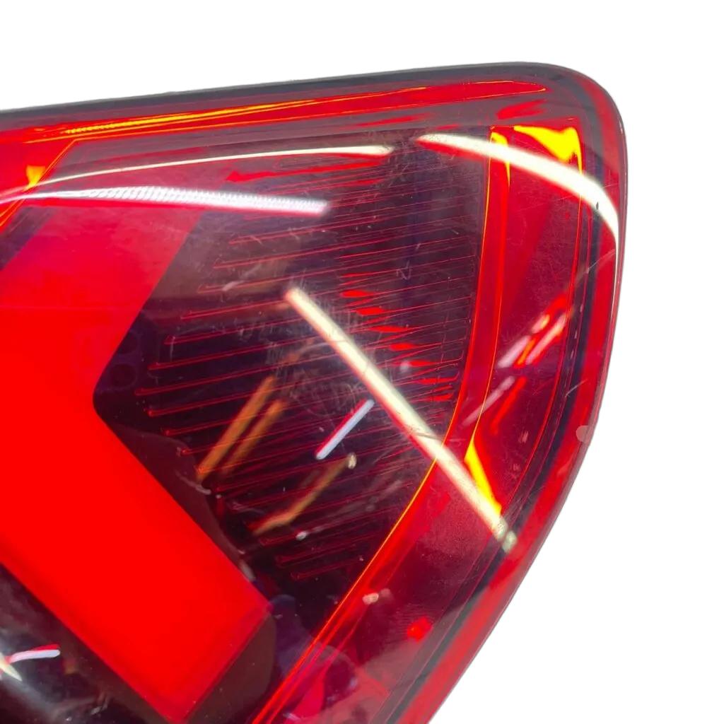 Audi Q3 F3 1.4 35tfsi 19- Czea Czda 16v 110kw Taillight Right/Driver - Image 2