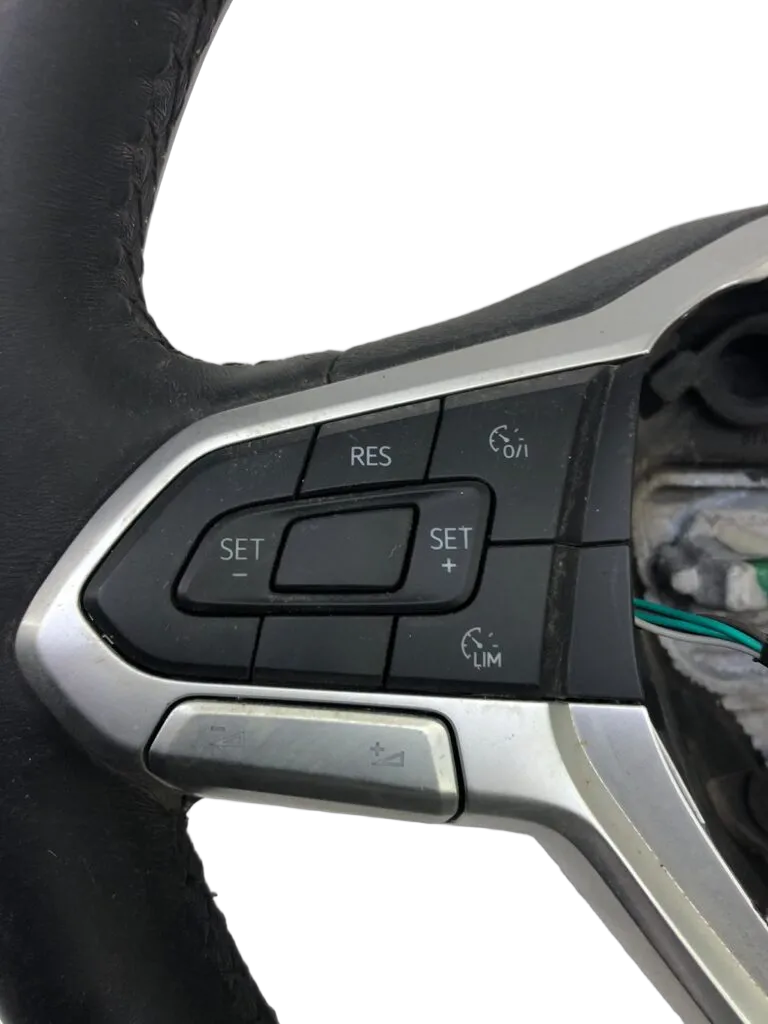 Vw Amarok Ii 2.0 Tdi 23- Dxkc 16v 110kw Steering Wheel - Image 4