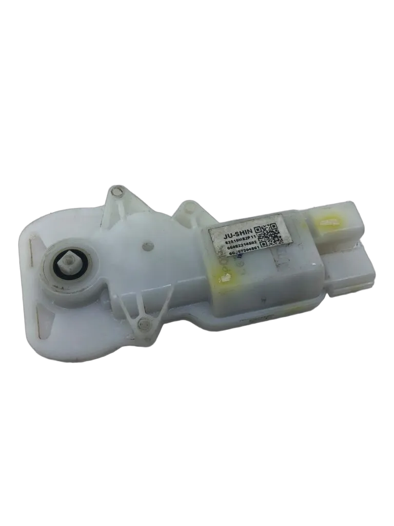 Mahindra Kuv100 1.2td K8 Man (2016-2018) Boot Actuator - Image 3