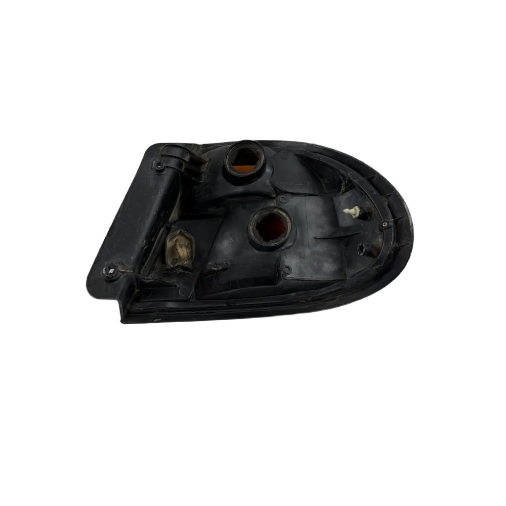 Mazda Etude 160i B6d 16v 95-99 Taillight Outer Left/Passenger - Image 2