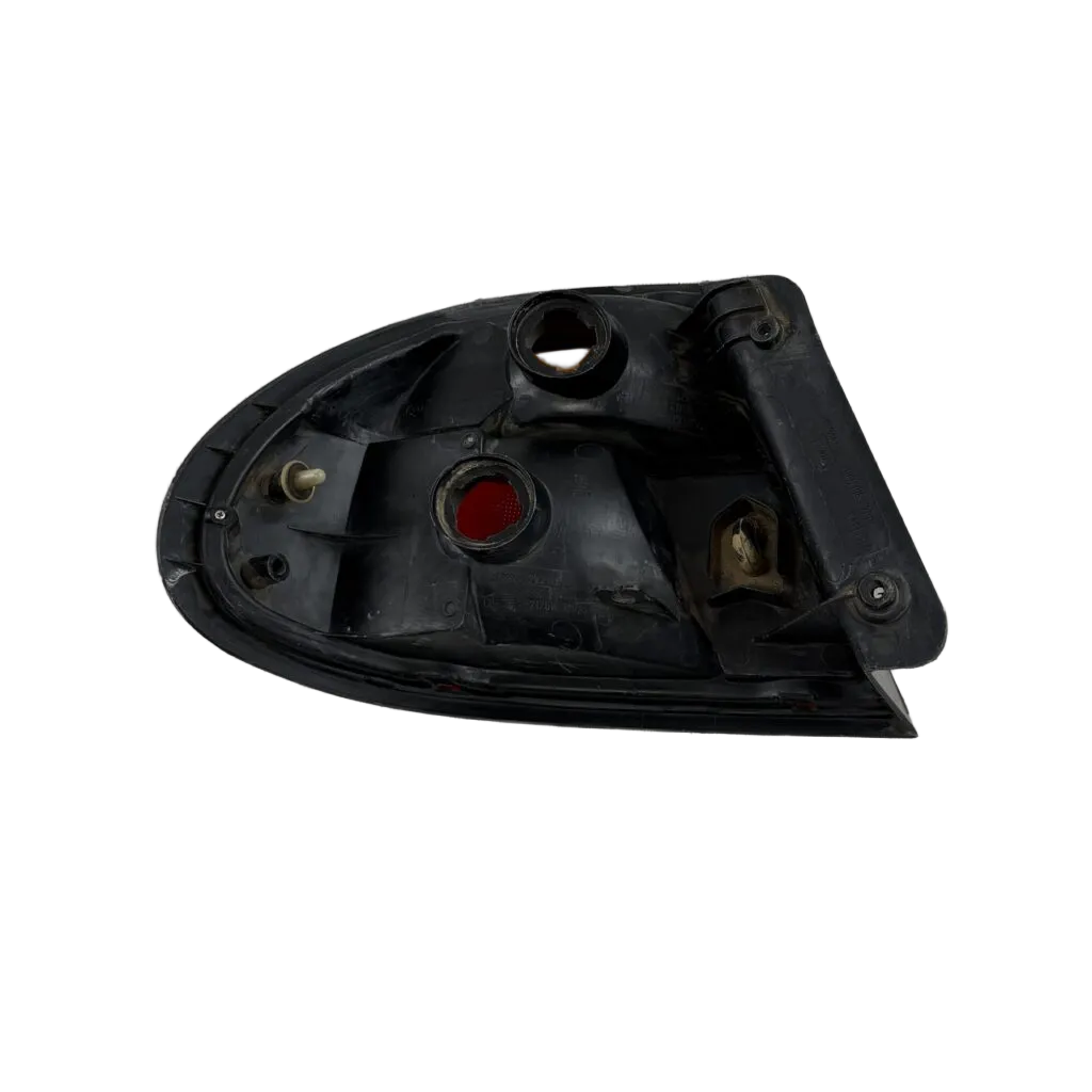 Mazda Etude 160i B6d 16v 95-99 Taillight Outer Right/Driver - Image 2
