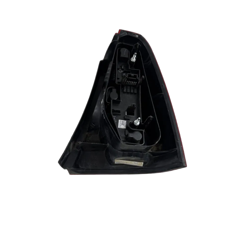 Renault Logan 1.6 K7m 710 8v 2008- Taillight Left/Passenger - Image 2