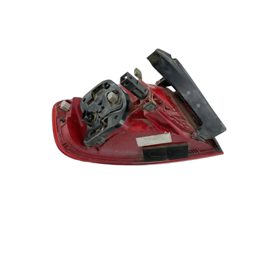 Audi A4 B8 1.8 Tfsi 11-15 Cjeb 16v 125kw Led Taillight Outer Right/Driver - Image 2