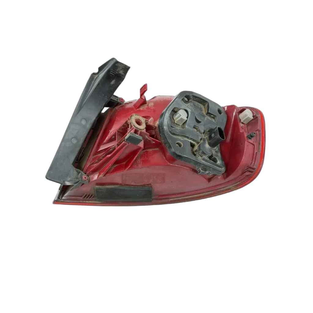 Audi A4 B8 2.0 Tdi 08-15 Caga Cmea 16v 105kw Led Taillight Outer Left/Passenger - Image 2
