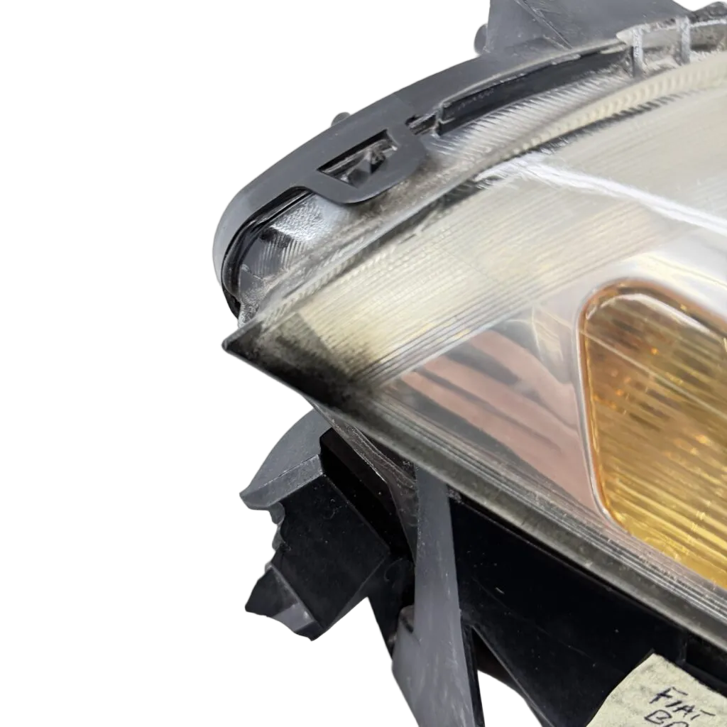 Fiat Bravo 1.4 Turbo 198 A1.000 16v 2007- Headlamp Xenon Right/Driver - Image 2