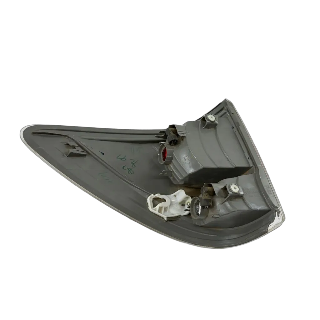 Mazda Bt 50 Bt-50 Taillight Outer Right/Driver - Image 2