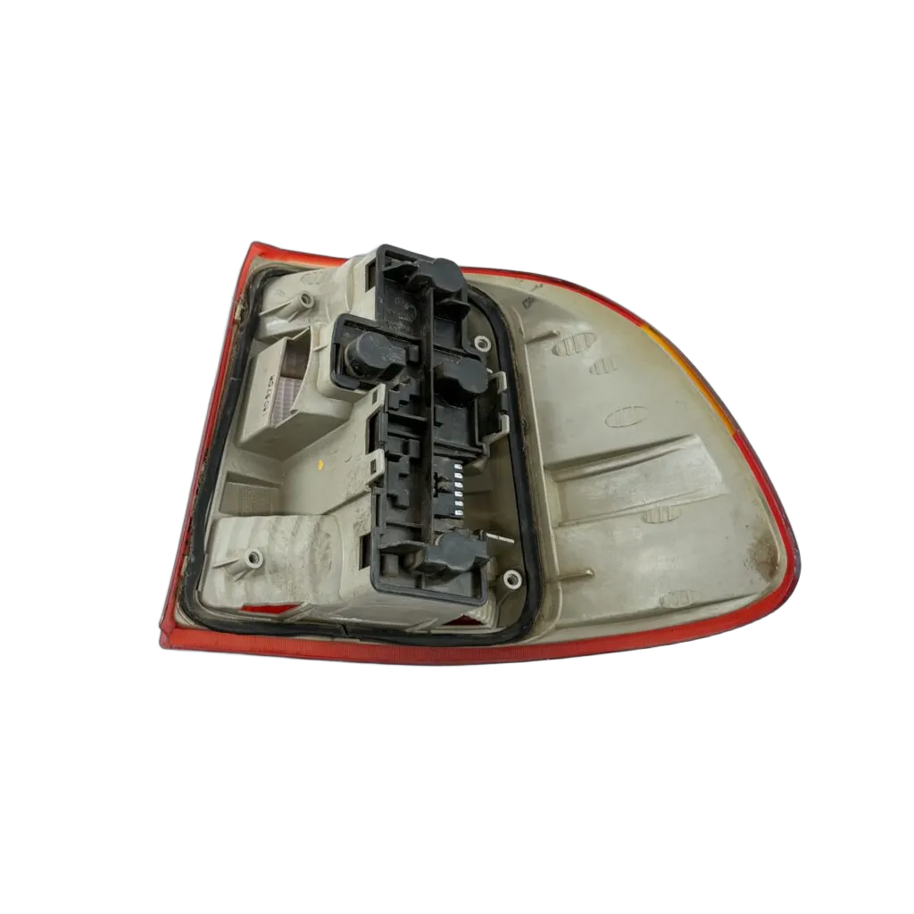 Opel Astra Ast F 1.8i 8v C18se 8v 93-98 Taillight Left/Passenger - Image 2