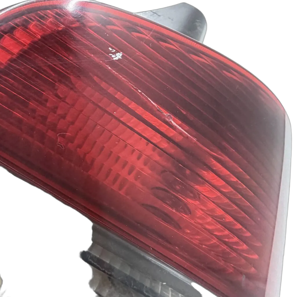 Vw Kombi T5 3.2 05-09 Bkk Cfla Bdl 24v 173kw Taillight Right/Driver - Image 3