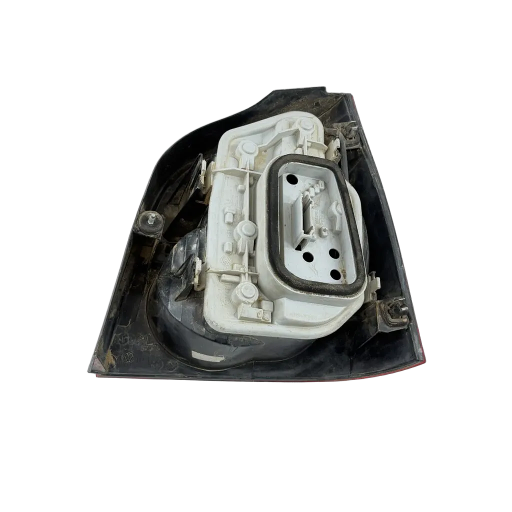 Vw Polo Ii (9n) 1.4 06-09 Blm 8v 62kw Taillight Left/Passenger - Image 2